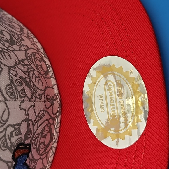 Official Nintendo licensed hat qty 1 mario - Picture 3 of 6